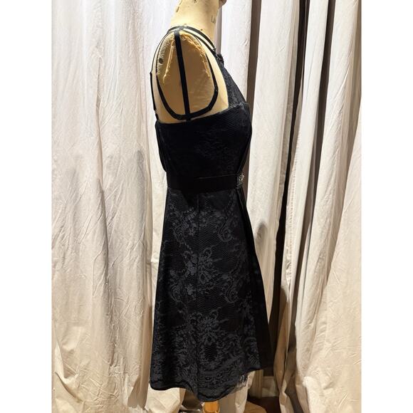 bebe VTG. Deadstock Satin And Lace Beaded Halter Bustier Dress Size 4/6 - Picture 3 of 8